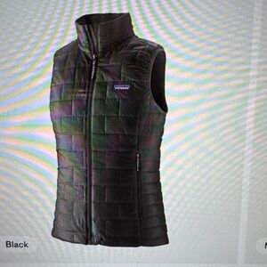 Patagonia women’s nano puff vest 
Size small